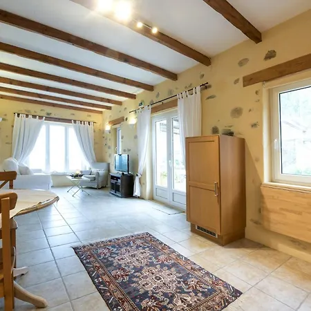 Olive Hill Apartment